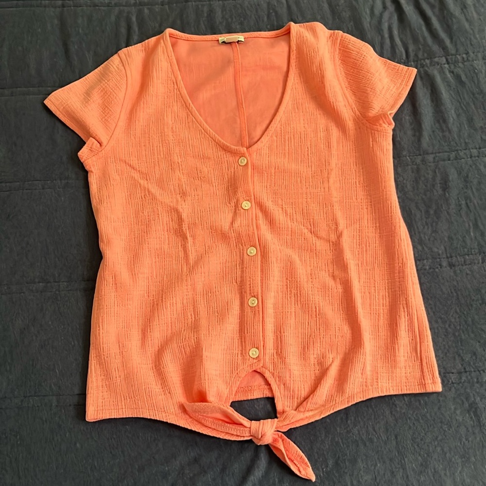 NWOT J Crew XXS button up tee • bright pink • knot tie at bottom